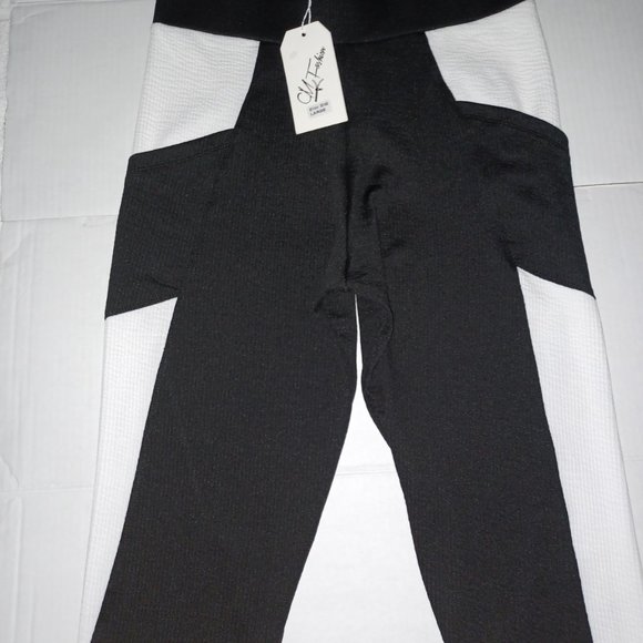 CM FASHION WOMEN'S RIBBED JOGGER STYLE PANTS - Picture 1 of 10